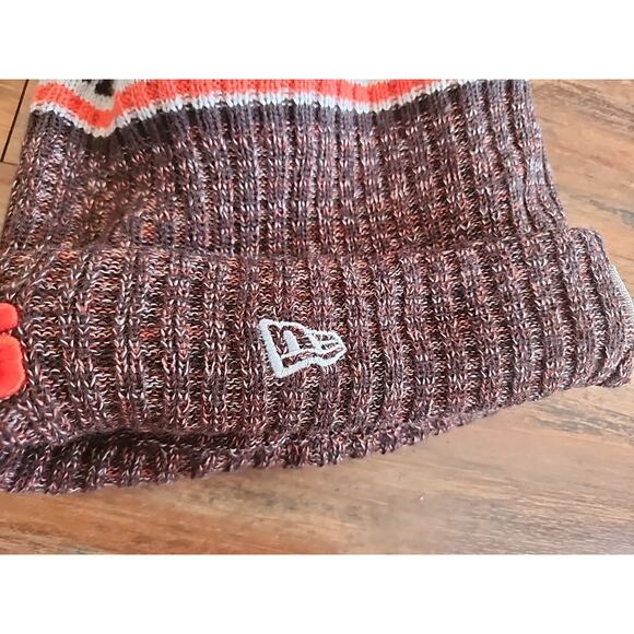 New Era Knit On Field Sideline Cleveland Browns Fleece Lined Winter Beanie Hat - Picture 2 of 5